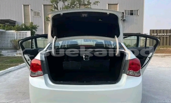 ซื้อ รถมือสอง Chevrolet Cruze ขาว รถยนต์ ใน %{เมือง} ใน ฉะเชิงเทรา ซื้อ รถมือสอง Chevrolet Cruze ขาว รถยนต์ ใน %{เมือง} ใน ฉะเชิงเทรา