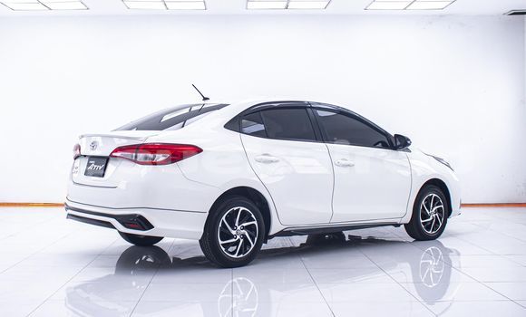 Buy Used Toyota Yaris Ativ White Car in Bangkok in Bangkok Buy Used Toyota Yaris Ativ White Car in Bangkok in Bangkok