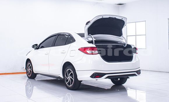 Buy Used Toyota Yaris Ativ White Car in Bangkok in Bangkok Buy Used Toyota Yaris Ativ White Car in Bangkok in Bangkok