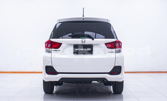 Buy Used Honda Mobilio White Car in Bangkok in Bangkok Buy Used Honda Mobilio White Car in Bangkok in Bangkok