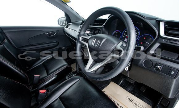 Buy Used Honda Mobilio White Car in Bangkok in Bangkok Buy Used Honda Mobilio White Car in Bangkok in Bangkok