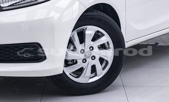 Buy Used Honda Mobilio White Car in Bangkok in Bangkok Buy Used Honda Mobilio White Car in Bangkok in Bangkok