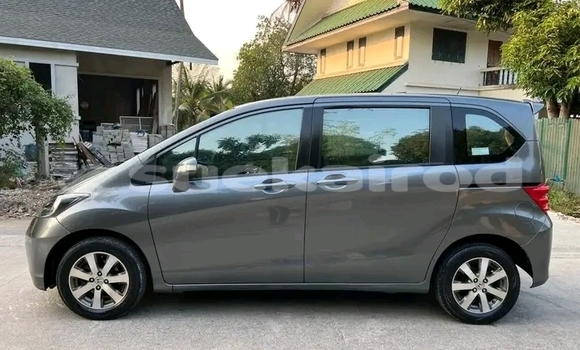 ซื้อ รถมือสอง Honda Fit สีดำ รถยนต์ ใน %{เมือง} ใน อ่างทอง ซื้อ รถมือสอง Honda Fit สีดำ รถยนต์ ใน %{เมือง} ใน อ่างทอง