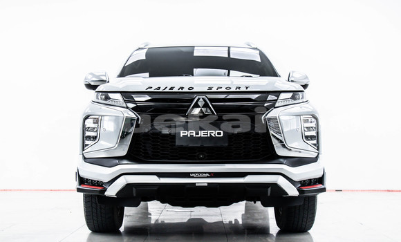 Buy Used Mitsubishi Pajero Sport White Car in Bangkok in Bangkok Buy Used Mitsubishi Pajero Sport White Car in Bangkok in Bangkok