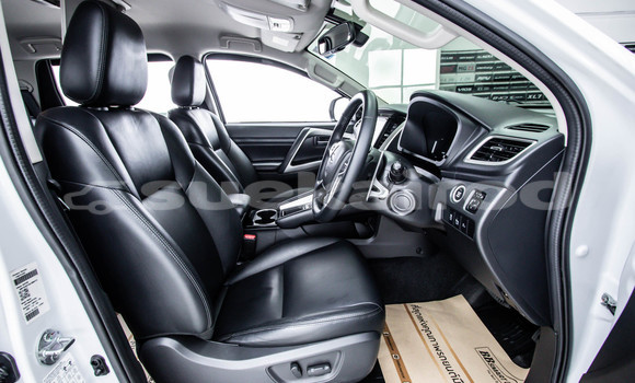 Buy Used Mitsubishi Pajero Sport White Car in Bangkok in Bangkok Buy Used Mitsubishi Pajero Sport White Car in Bangkok in Bangkok