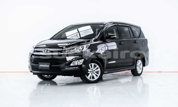 ซื้อ รถมือสอง Toyota Innova สีดำ รถยนต์ ใน %{เมือง} ใน กรุงเทพมหานคร