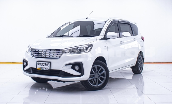 Buy Used Suzuki Ertiga White Car in Nonthaburi in Nonthaburi