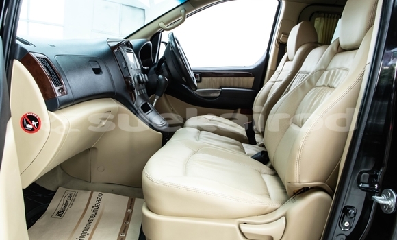 ซื้อ รถมือสอง Hyundai Grand Starex สีดำ รถยนต์ ใน %{เมือง} ใน นนทบุรี ซื้อ รถมือสอง Hyundai Grand Starex สีดำ รถยนต์ ใน %{เมือง} ใน นนทบุรี