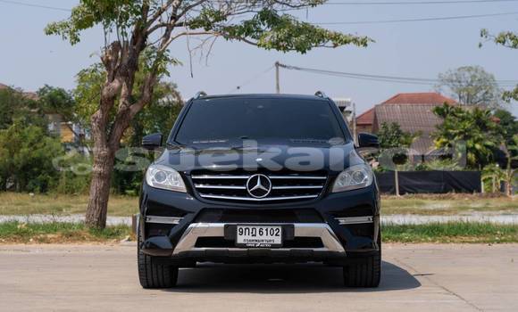 ซื้อ รถมือสอง Mercedes‒Benz ML–Class สีดำ รถยนต์ ใน %{เมือง} ใน นนทบุรี ซื้อ รถมือสอง Mercedes‒Benz ML–Class สีดำ รถยนต์ ใน %{เมือง} ใน นนทบุรี
