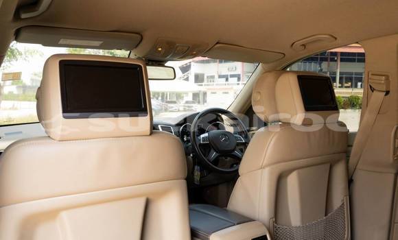 ซื้อ รถมือสอง Mercedes‒Benz ML–Class สีดำ รถยนต์ ใน %{เมือง} ใน นนทบุรี ซื้อ รถมือสอง Mercedes‒Benz ML–Class สีดำ รถยนต์ ใน %{เมือง} ใน นนทบุรี