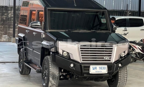 Buy Used Toyota Touring HiAce Black Car in Nonthaburi in Nonthaburi Buy Used Toyota Touring HiAce Black Car in Nonthaburi in Nonthaburi