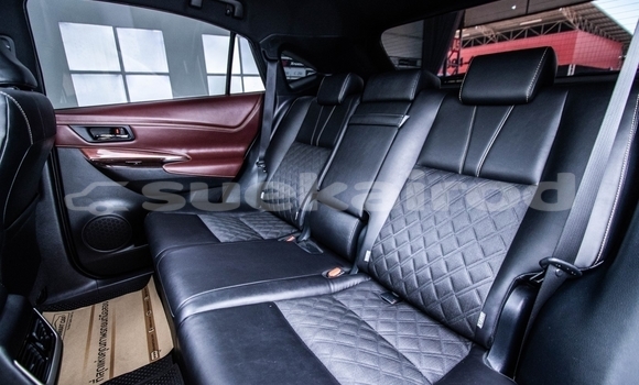 Buy Used Toyota Harrier Other Car in Nonthaburi in Nonthaburi Buy Used Toyota Harrier Other Car in Nonthaburi in Nonthaburi