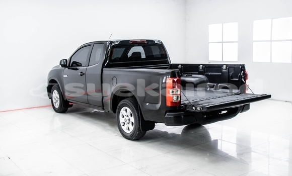 Buy Used Chevrolet Colorado Black Car in Nonthaburi in Nonthaburi Buy Used Chevrolet Colorado Black Car in Nonthaburi in Nonthaburi