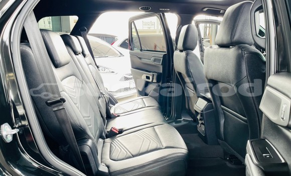 Buy Used Ford Everest Black Car in Nonthaburi in Nonthaburi Buy Used Ford Everest Black Car in Nonthaburi in Nonthaburi