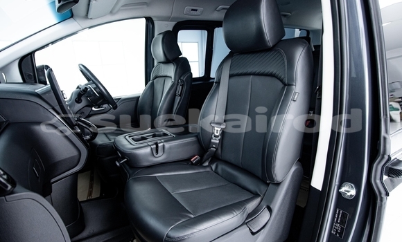 Buy Used Hyundai Starex Other Car in Nonthaburi in Nonthaburi Buy Used Hyundai Starex Other Car in Nonthaburi in Nonthaburi