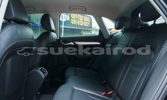 ซื้อ รถมือสอง Audi Q3 สีดำ รถยนต์ ใน %{เมือง} ใน นนทบุรี ซื้อ รถมือสอง Audi Q3 สีดำ รถยนต์ ใน %{เมือง} ใน นนทบุรี