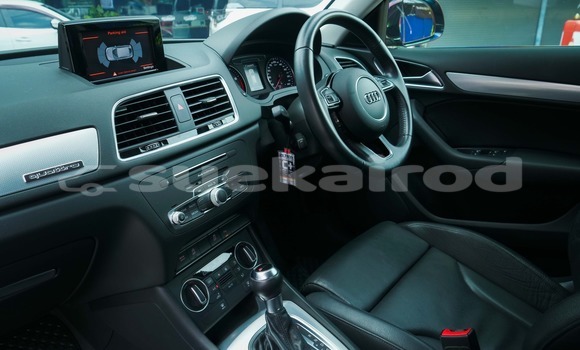 ซื้อ รถมือสอง Audi Q3 สีดำ รถยนต์ ใน %{เมือง} ใน นนทบุรี ซื้อ รถมือสอง Audi Q3 สีดำ รถยนต์ ใน %{เมือง} ใน นนทบุรี