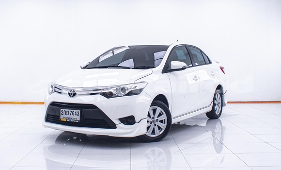 Buy Used Toyota Vios White Car in Nonthaburi in Nonthaburi