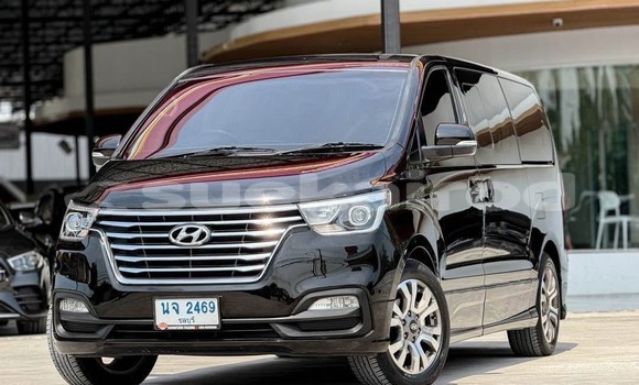 Buy Used Hyundai H1 Black Car in Nonthaburi in Nonthaburi