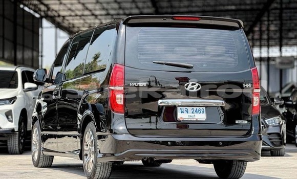 Buy Used Hyundai H1 Black Car in Nonthaburi in Nonthaburi Buy Used Hyundai H1 Black Car in Nonthaburi in Nonthaburi