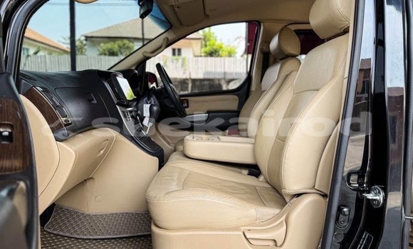 Buy Used Hyundai H1 Black Car in Nonthaburi in Nonthaburi Buy Used Hyundai H1 Black Car in Nonthaburi in Nonthaburi