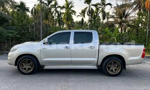 Buy Used Toyota Hiluxe VIGO Silver Car in Chachoengsao in Chachoengsao