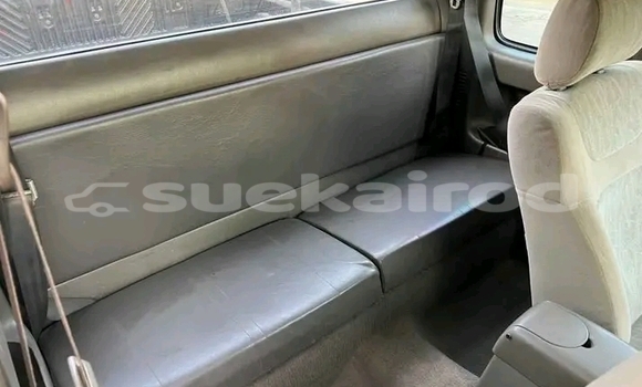 ซื้อ รถมือสอง Toyota Hilux เงิน รถยนต์ ใน %{เมือง} ใน ฉะเชิงเทรา