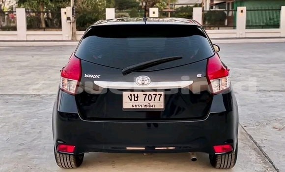 ซื้อ รถมือสอง Toyota Yaris สีดำ รถยนต์ ใน %{เมือง} ใน จันทบุรี ซื้อ รถมือสอง Toyota Yaris สีดำ รถยนต์ ใน %{เมือง} ใน จันทบุรี