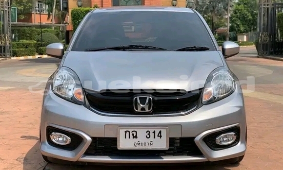 ซื้อ รถมือสอง Honda Brio ขาว รถยนต์ ใน %{เมือง} ใน ฉะเชิงเทรา ซื้อ รถมือสอง Honda Brio ขาว รถยนต์ ใน %{เมือง} ใน ฉะเชิงเทรา