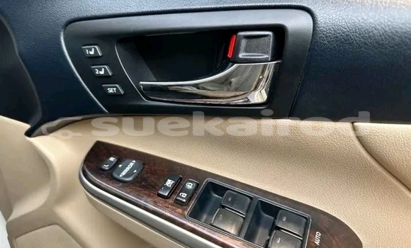 ซื้อ รถมือสอง Toyota Camry ขาว รถยนต์ ใน %{เมือง} ใน ชัยภูมิ