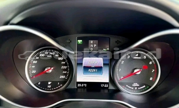 ซื้อ รถมือสอง Mercedes-Benz C250 coupe สีดำ รถยนต์ ใน %{เมือง} ใน ชัยนาท