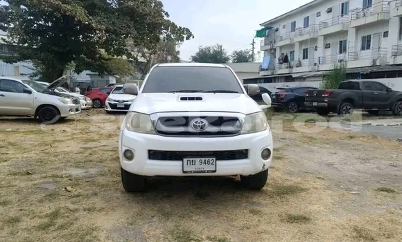 ซื้อ รถมือสอง Toyota Hiluxe Revo ขาว รถยนต์ ใน %{เมือง} ใน ชัยนาท ซื้อ รถมือสอง Toyota Hiluxe Revo ขาว รถยนต์ ใน %{เมือง} ใน ชัยนาท