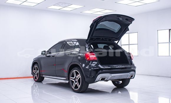 ซื้อ รถมือสอง Mercedes-Benz GLA-klasse สีดำ รถยนต์ ใน %{เมือง} ใน กรุงเทพมหานคร ซื้อ รถมือสอง Mercedes-Benz GLA-klasse สีดำ รถยนต์ ใน %{เมือง} ใน กรุงเทพมหานคร