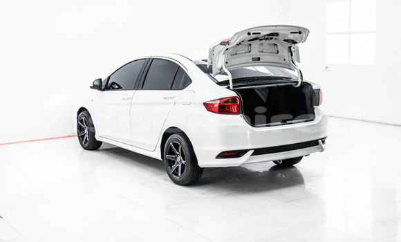 Buy Used Honda City White Car in Bangkok in Bangkok Buy Used Honda City White Car in Bangkok in Bangkok