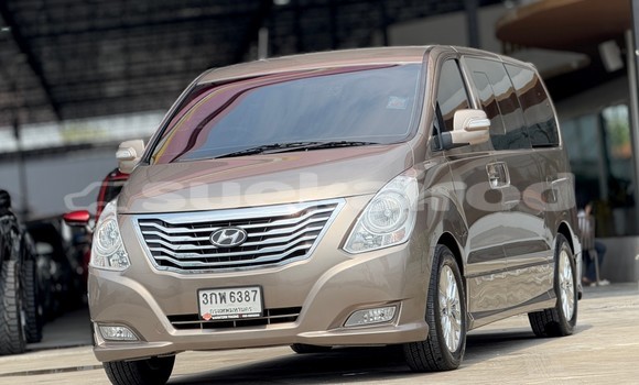 Buy Used Hyundai Grand Starex Brown Car in Nonthaburi in Nonthaburi