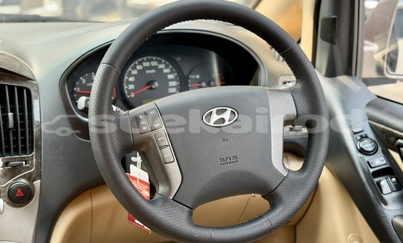 Buy Used Hyundai Grand Starex Brown Car in Nonthaburi in Nonthaburi Buy Used Hyundai Grand Starex Brown Car in Nonthaburi in Nonthaburi