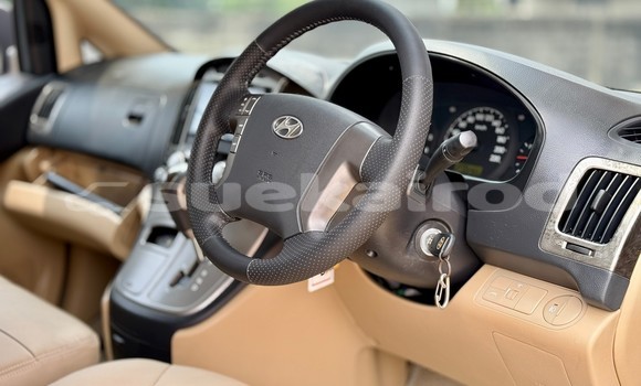Buy Used Hyundai Grand Starex Brown Car in Nonthaburi in Nonthaburi Buy Used Hyundai Grand Starex Brown Car in Nonthaburi in Nonthaburi