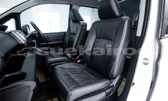 Buy Used Honda Stepwgn White Car in Nonthaburi in Nonthaburi Buy Used Honda Stepwgn White Car in Nonthaburi in Nonthaburi