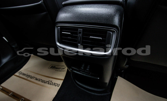 Buy Used Honda CR-V White Car in Bangkok in Bangkok Buy Used Honda CR-V White Car in Bangkok in Bangkok