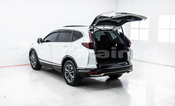 Buy Used Honda CR-V White Car in Bangkok in Bangkok Buy Used Honda CR-V White Car in Bangkok in Bangkok