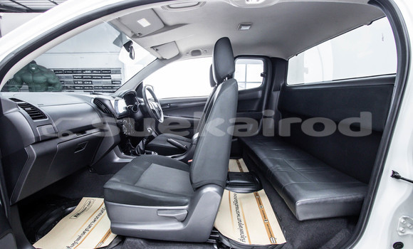 Buy Used Isuzu D-Max White Car in Bangkok in Bangkok Buy Used Isuzu D-Max White Car in Bangkok in Bangkok