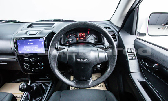 Buy Used Isuzu D-Max White Car in Bangkok in Bangkok Buy Used Isuzu D-Max White Car in Bangkok in Bangkok