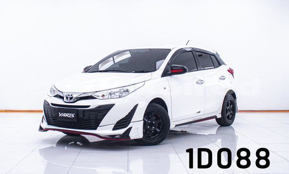 Buy Used Toyota Yaris White Car in Bangkok in Bangkok