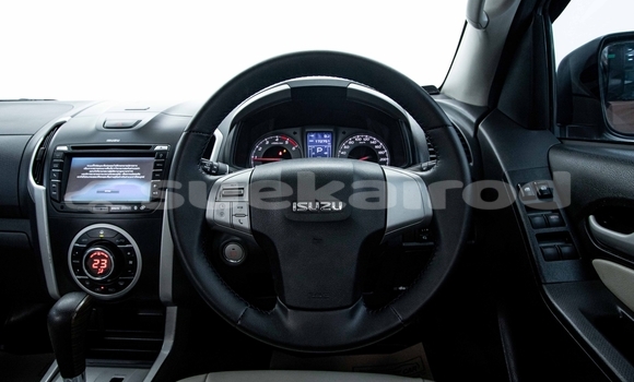 Buy Used Isuzu MU-X Brown Car in Nonthaburi in Nonthaburi Buy Used Isuzu MU-X Brown Car in Nonthaburi in Nonthaburi