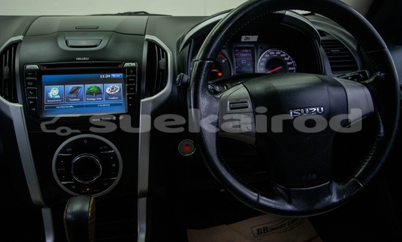 ซื้อ รถมือสอง Isuzu MU-X สีดำ รถยนต์ ใน %{เมือง} ใน นนทบุรี ซื้อ รถมือสอง Isuzu MU-X สีดำ รถยนต์ ใน %{เมือง} ใน นนทบุรี