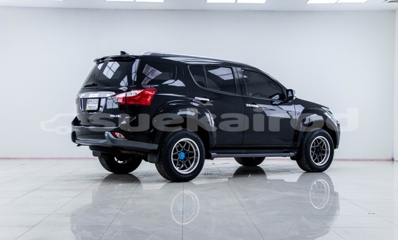 ซื้อ รถมือสอง Isuzu MU-X สีดำ รถยนต์ ใน %{เมือง} ใน นนทบุรี ซื้อ รถมือสอง Isuzu MU-X สีดำ รถยนต์ ใน %{เมือง} ใน นนทบุรี