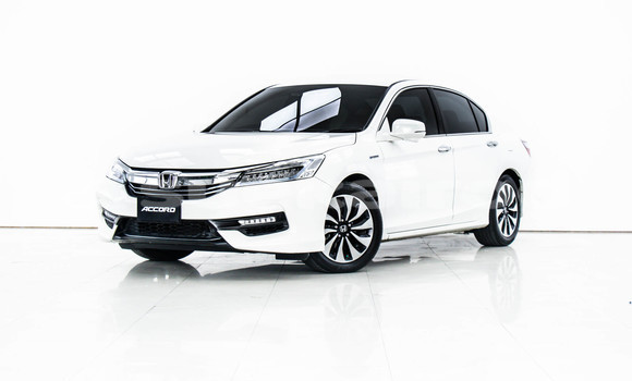 Buy Used Honda Accord White Car in Bangkok in Bangkok Buy Used Honda Accord White Car in Bangkok in Bangkok