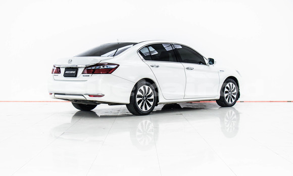 Buy Used Honda Accord White Car in Bangkok in Bangkok Buy Used Honda Accord White Car in Bangkok in Bangkok
