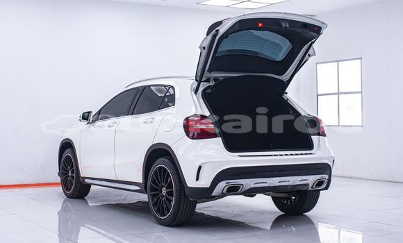 ซื้อ รถมือสอง Mercedes-Benz GLA-klasse ขาว รถยนต์ ใน %{เมือง} ใน กรุงเทพมหานคร ซื้อ รถมือสอง Mercedes-Benz GLA-klasse ขาว รถยนต์ ใน %{เมือง} ใน กรุงเทพมหานคร
