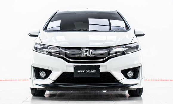 Buy Used Honda Jazz White Car in Bangkok in Bangkok Buy Used Honda Jazz White Car in Bangkok in Bangkok